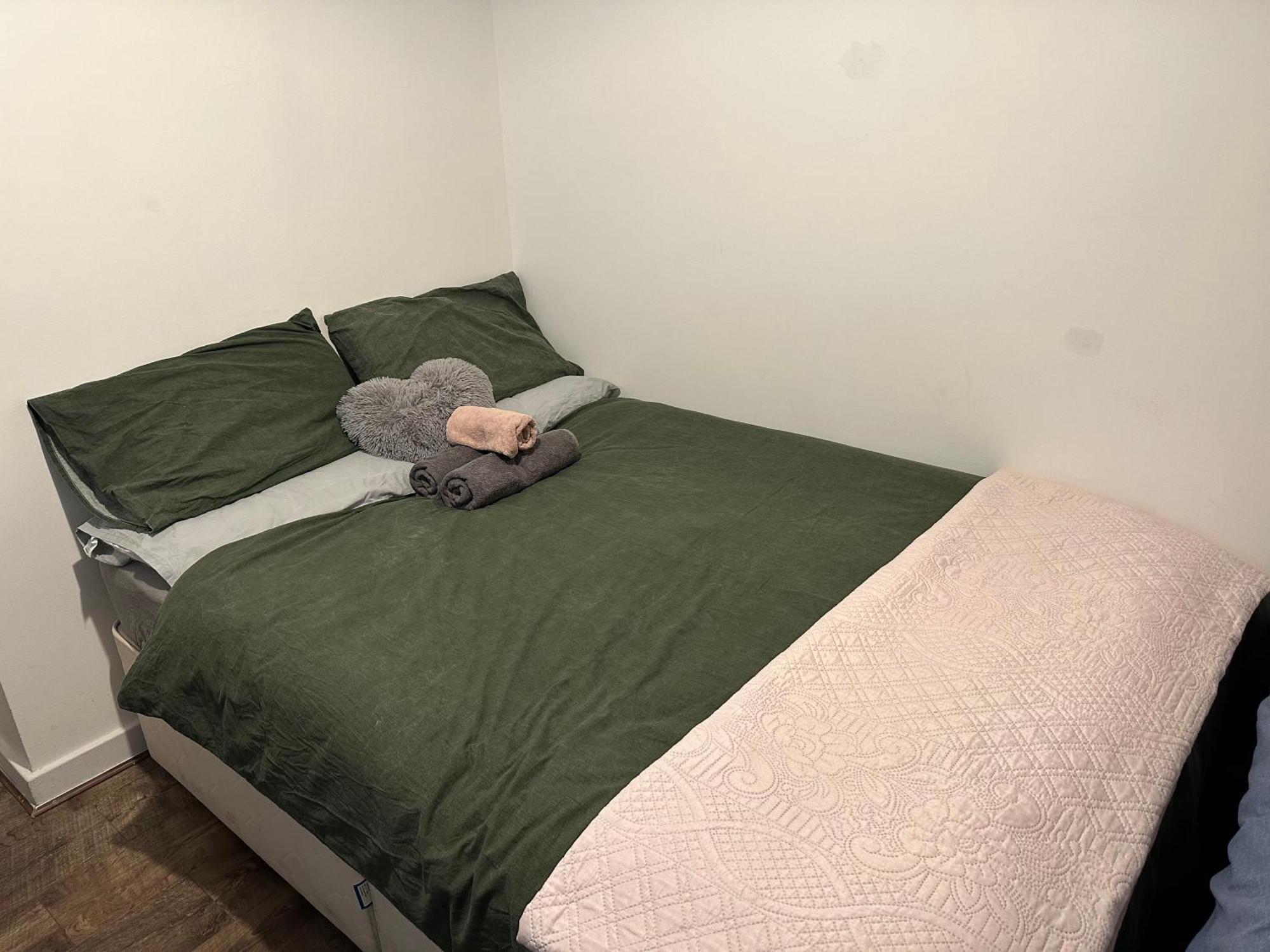 Wembley Area Serviced Apartments, 15mins To Central Appartement *
